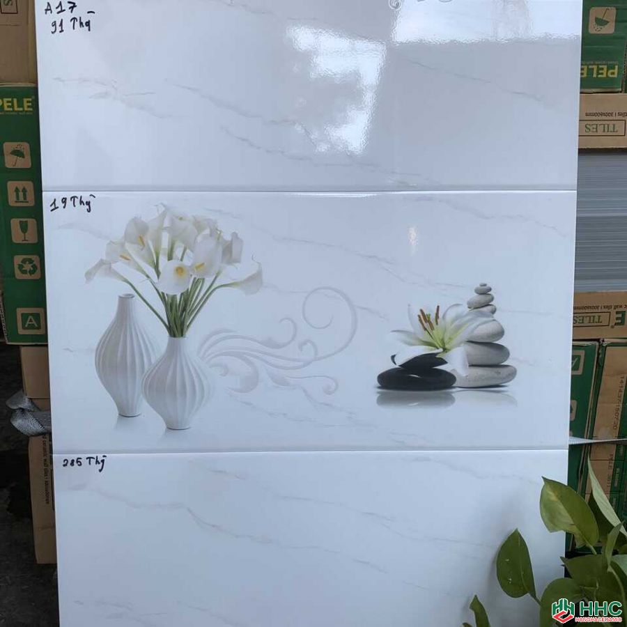 gạch ốp tường giá rẻ cho nhà phố