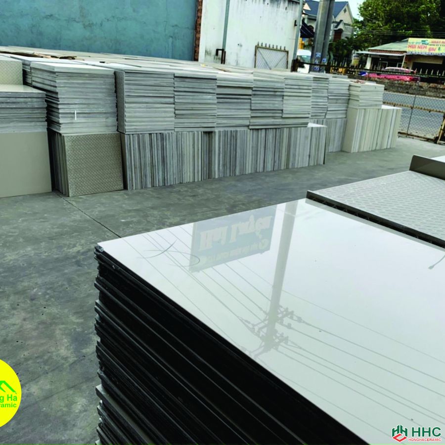 đá 60x60 bóng kiếng lát xưởng, nhà trọ giá rẻ